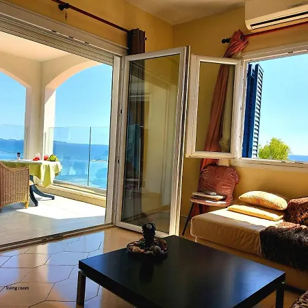 Homestay Galatex Beachfront 1st Line Sea View Suites - Location Peaceful Place *