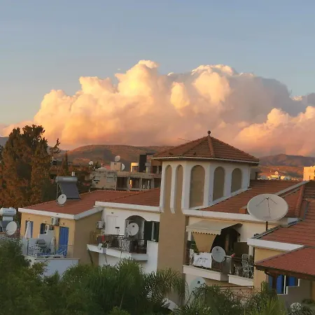 Galatex Beachfront 1st Line Sea View Suites - Location Peaceful Place Homestay Limassol