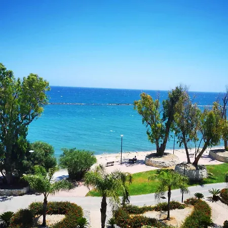 Homestay Galatex Beachfront 1st Line Sea View Suites - Location Peaceful Place *