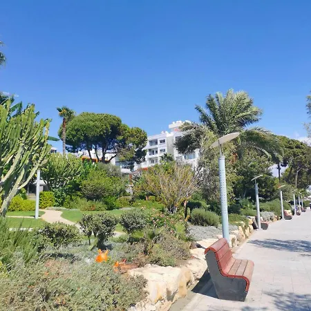 Galatex Beachfront 1st Line Sea View Suites - Location Peaceful Place Homestay